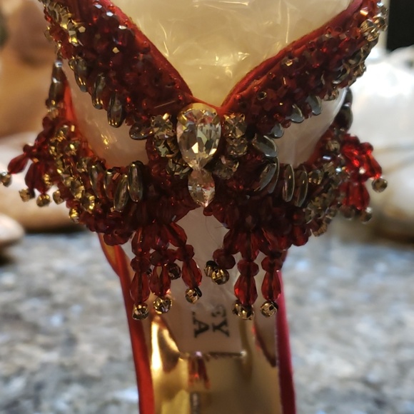 Beauriful heeks - Picture 6 of 7